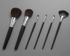 Sell cosmetic brush with high quality