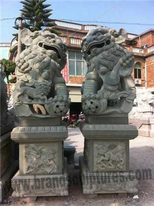 Chinese Style Impressive And Fierce Lion Stone Garden Statues