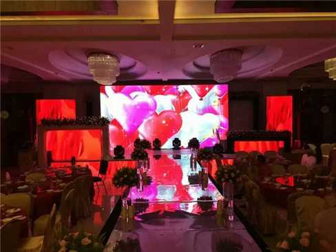 P4 Customized Wedding Flexible Handiness Aluminum LED Display Screen Panel