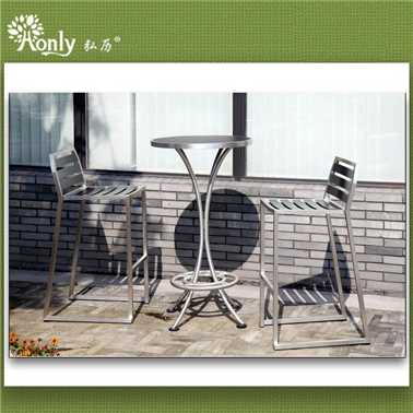 Cafe Furniture High Bar Table and Chairs Set