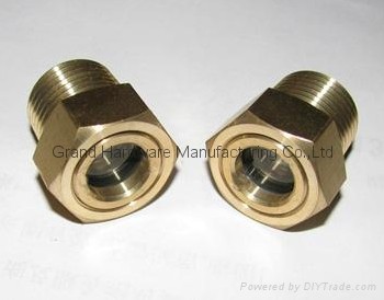 Bulls eye oil level sight glass for pump