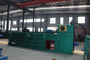 Horizontal waste paper baler picture