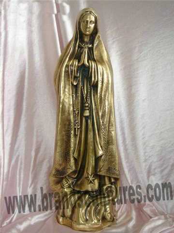 Great Love Virgin Mary Statuette As Garden Decoration
