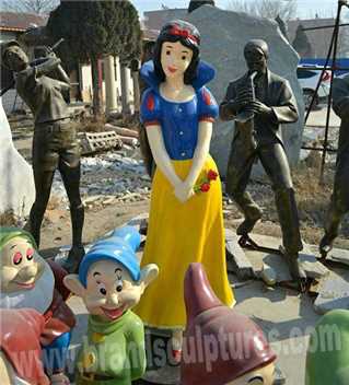 Huge Varnished Fiberglass Snow White And Dwarf Figure Sculptures