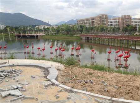 Outer Large Varnished Crane Bronze Statues For Pool Decoration