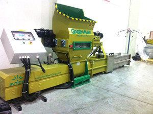 Compactadora es de polietileno GreenMax Zeus C200