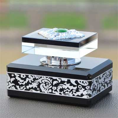 3D Engraved Glass Car Perfume Bottle