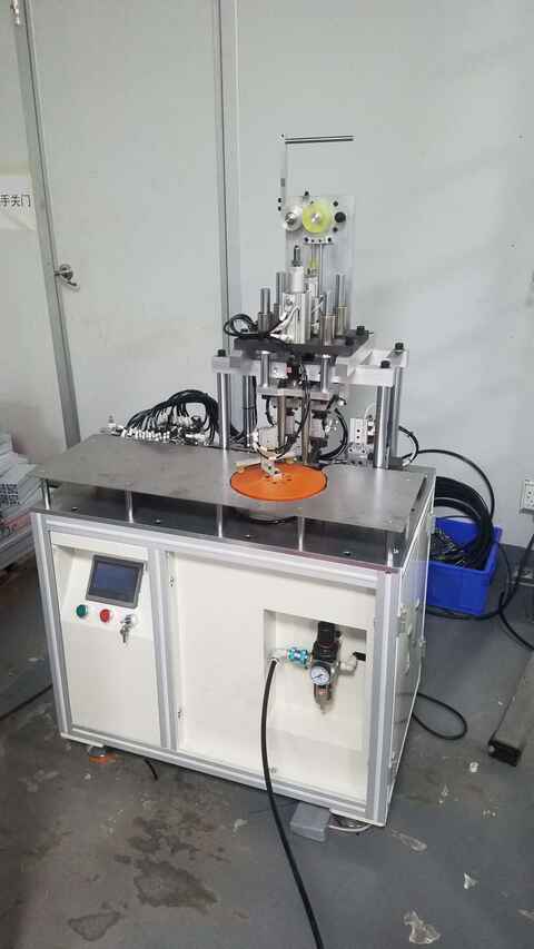Mask welding machine